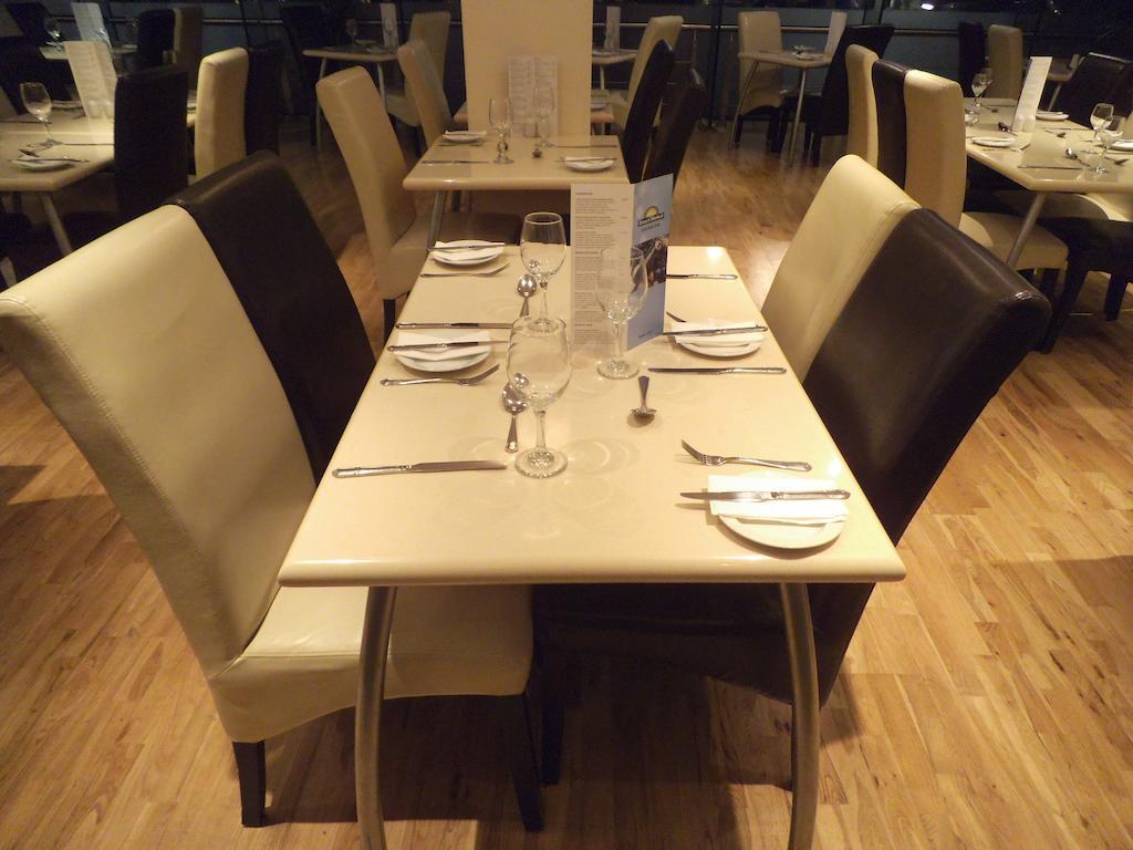 Ramada Hounslow - Heathrow East Esterno foto