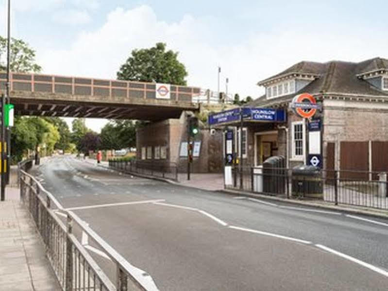 Ramada Hounslow - Heathrow East Esterno foto