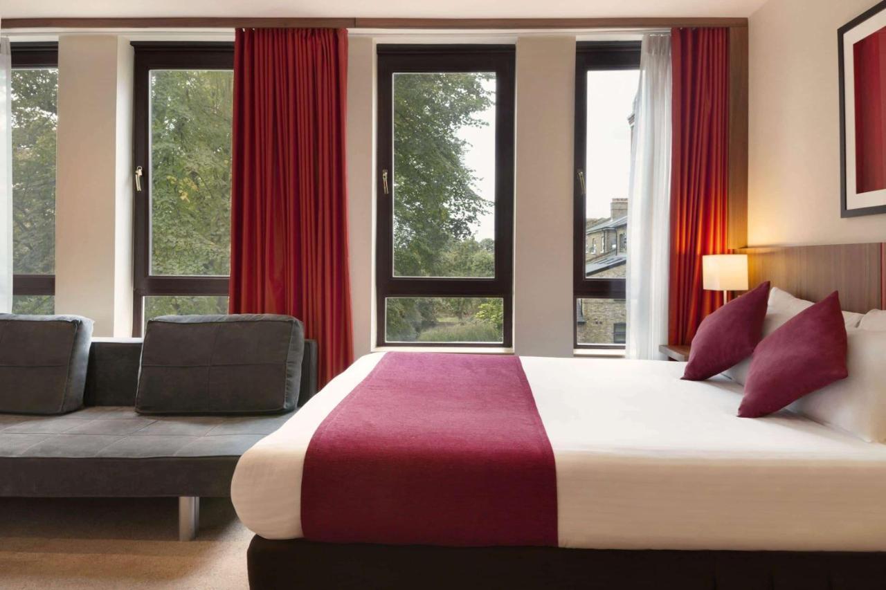 Ramada Hounslow - Heathrow East Esterno foto